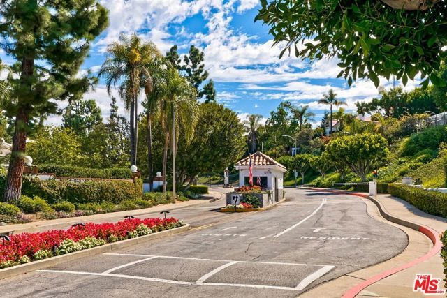 12639 Promontory Road, Los Angeles, CA 90049