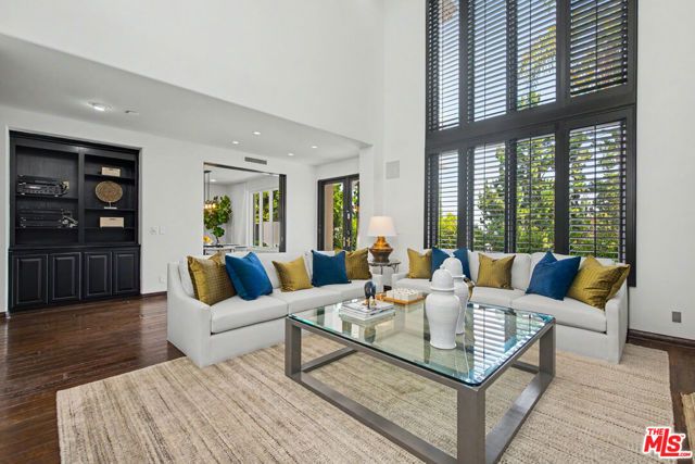 12639 Promontory Road, Los Angeles, CA 90049