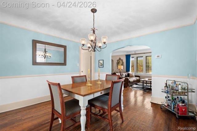 414 Cloverly Road, Grosse Pointe Farms, MI 48236