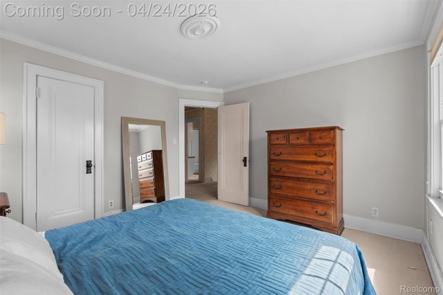 414 Cloverly Road, Grosse Pointe Farms, MI 48236