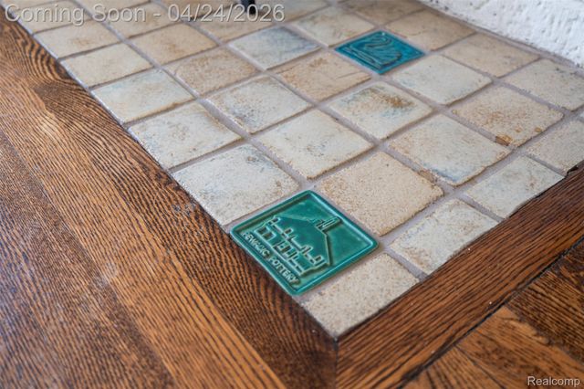 414 Cloverly Road, Grosse Pointe Farms, MI 48236
