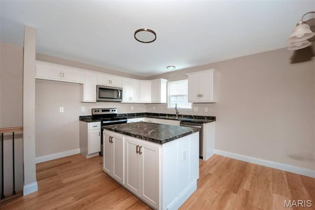 107 Cedar Heights, Festus, MO 63028