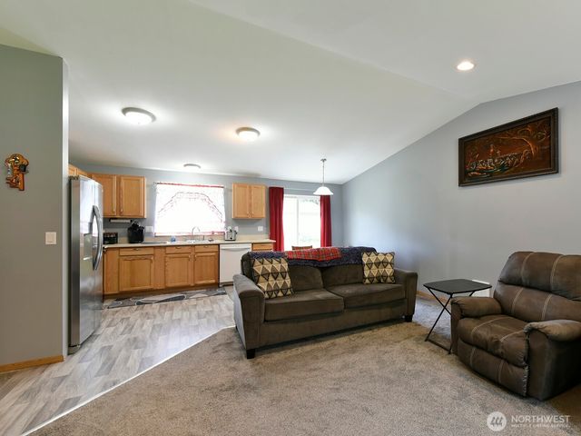 25515 50th Avenue E, Graham, WA 98338