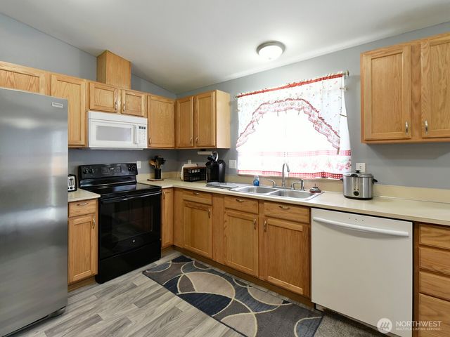 25515 50th Avenue E, Graham, WA 98338