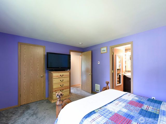 25515 50th Avenue E, Graham, WA 98338