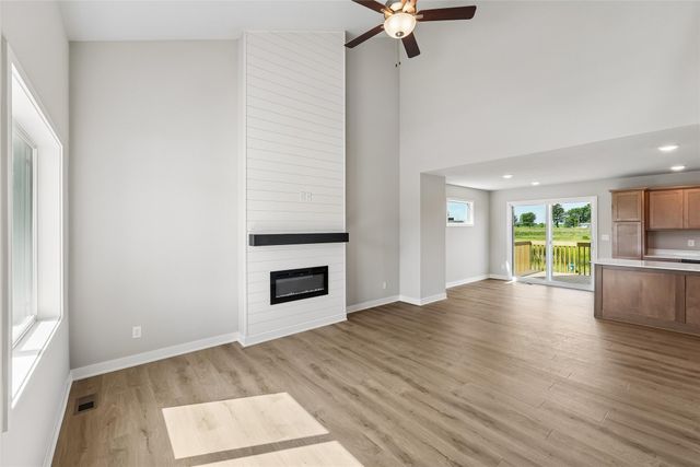 404 Fireside Drive NW, Bondurant, IA 50035