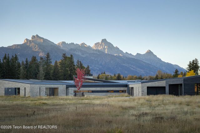 7020 N BAR B BAR RIVER Road, Jackson, WY 83001