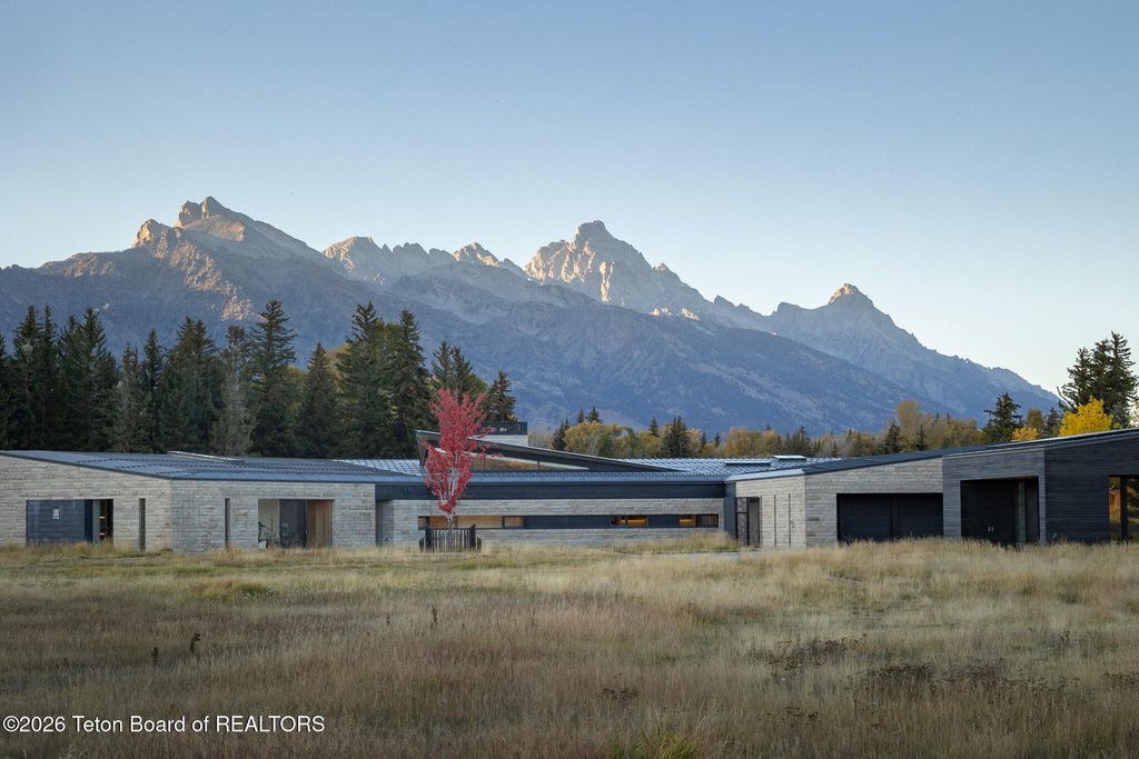 7020 N BAR B BAR RIVER Road, Jackson, WY 83001