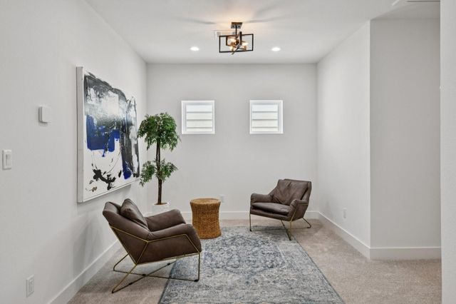6808 Madrid St, Houston, TX 77021