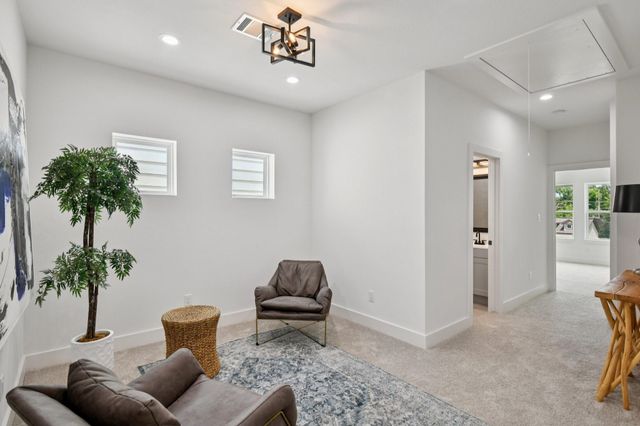 6808 Madrid St, Houston, TX 77021