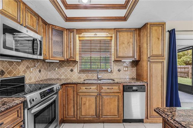 2205 Lotus RD, Fort Myers, FL 33905