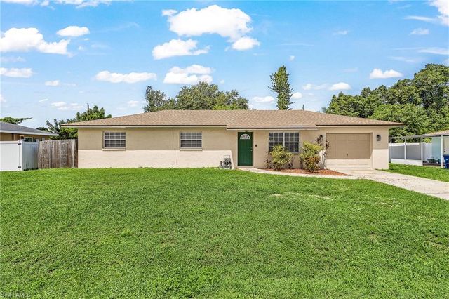 2205 Lotus RD, Fort Myers, FL 33905