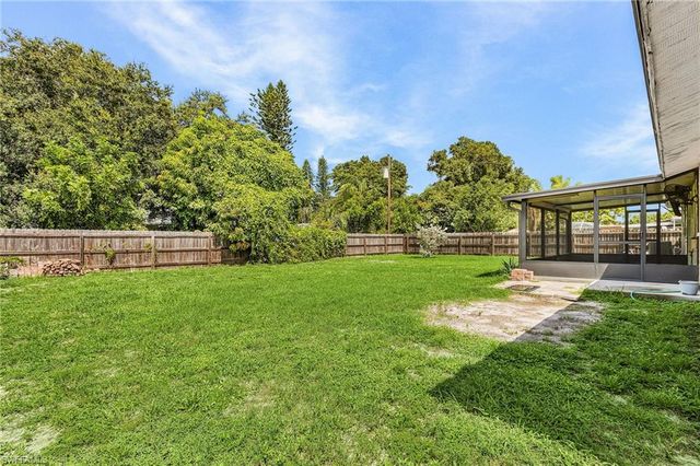 2205 Lotus RD, Fort Myers, FL 33905