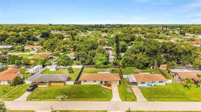 2205 Lotus RD, Fort Myers, FL 33905