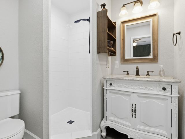 2613 W Rochelle Road, Irving, TX 75062