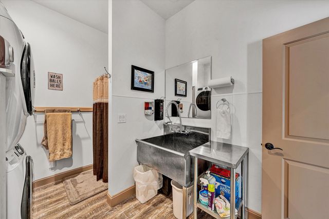 2680 Bluewater DR, Moneta, VA 24121