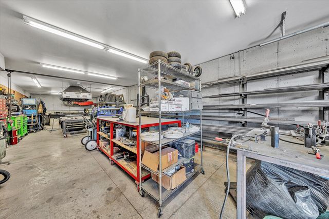 2680 Bluewater DR, Moneta, VA 24121