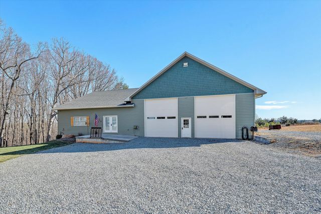 2680 Bluewater DR, Moneta, VA 24121
