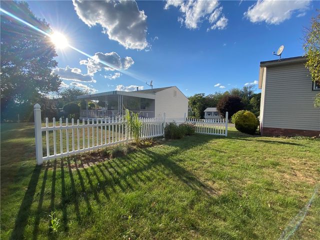 744 N Gross St, Conway, PA 15027