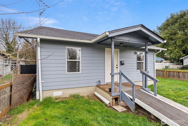 313 Rosewood St, Kelso, WA 98626