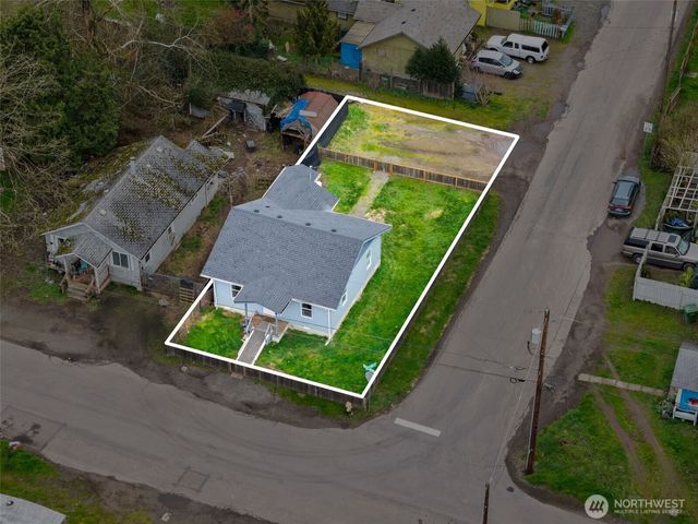 313 Rosewood St, Kelso, WA 98626