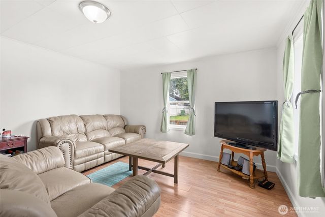 313 Rosewood St, Kelso, WA 98626