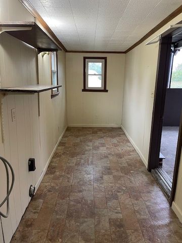 1818 Sunset Ave, Columbia, TN 38401