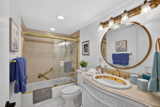 301 Old Meadow Way, Palm Beach Gardens, FL 33418