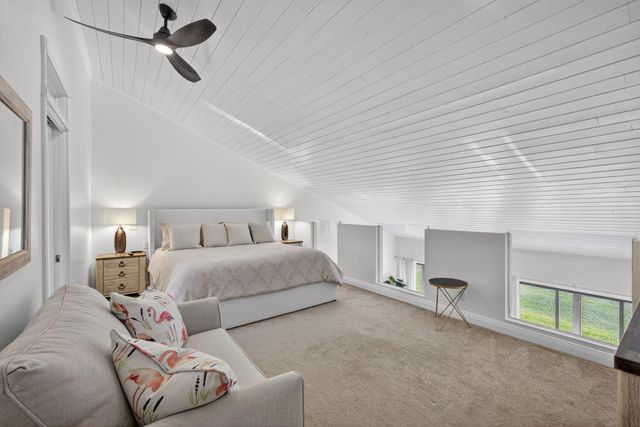 301 Old Meadow Way, Palm Beach Gardens, FL 33418