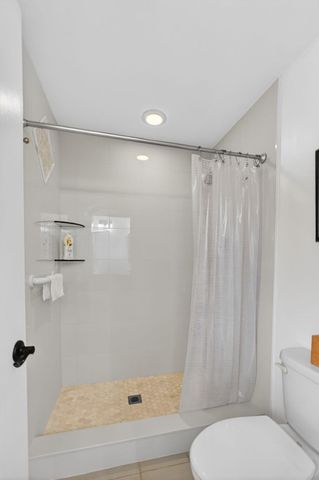 301 Old Meadow Way, Palm Beach Gardens, FL 33418