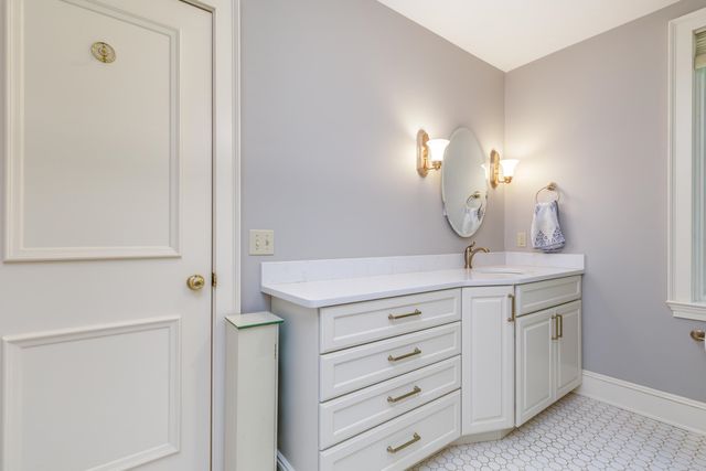 63 Ridge Road, Concord, NH 03301