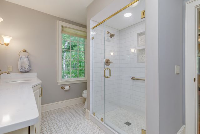 63 Ridge Road, Concord, NH 03301