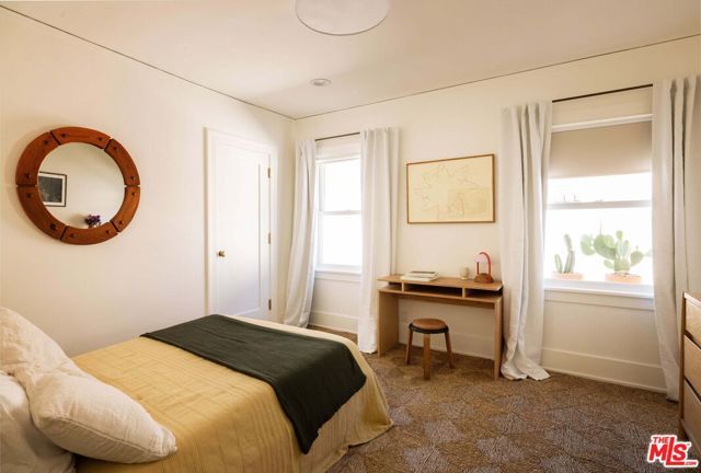 4801 Ambrose Avenue, Los Angeles, CA 90027