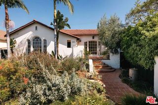 4801 Ambrose Avenue, Los Angeles, CA 90027