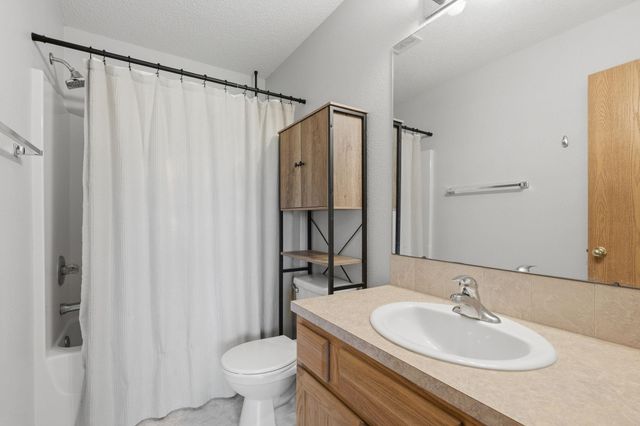 221 S Maize Rd, Wichita, KS 67209