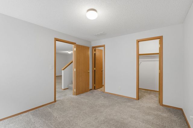 221 S Maize Rd, Wichita, KS 67209