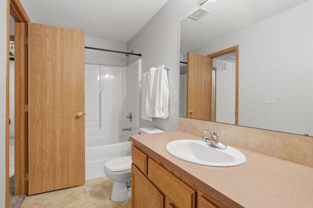 221 S Maize Rd, Wichita, KS 67209