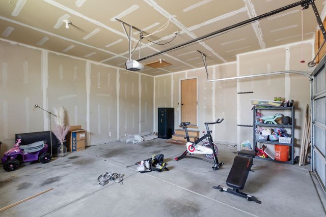 221 S Maize Rd, Wichita, KS 67209