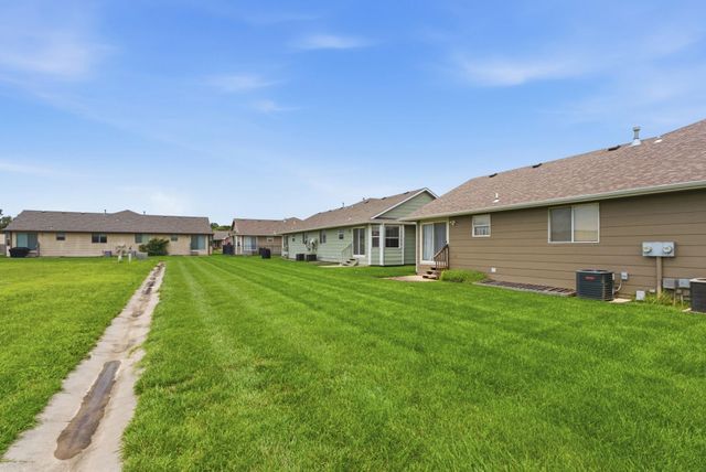 221 S Maize Rd, Wichita, KS 67209