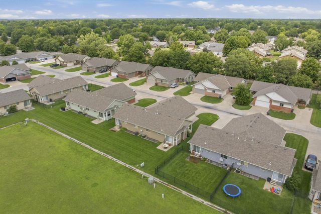 221 S Maize Rd, Wichita, KS 67209