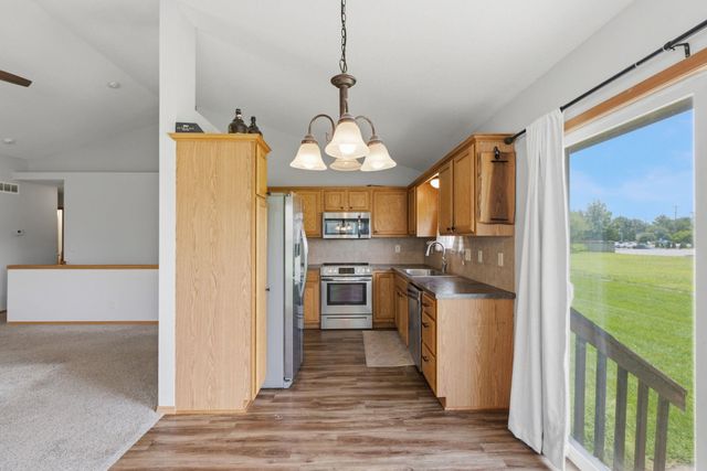 221 S Maize Rd, Wichita, KS 67209