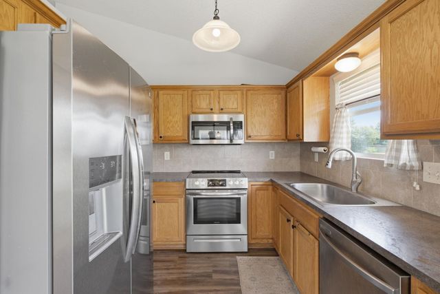 221 S Maize Rd, Wichita, KS 67209