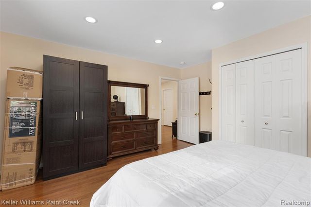 5615 Loveland Street, West Bloomfield, MI 48322