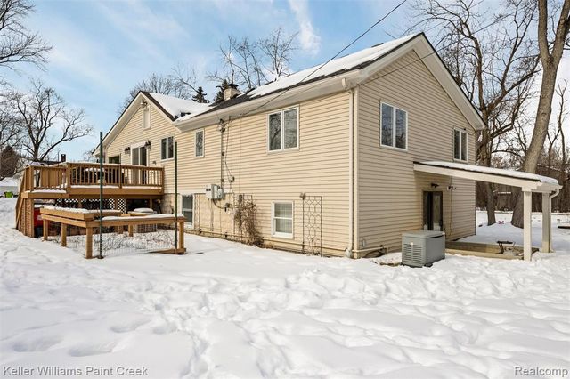 5615 Loveland Street, West Bloomfield, MI 48322