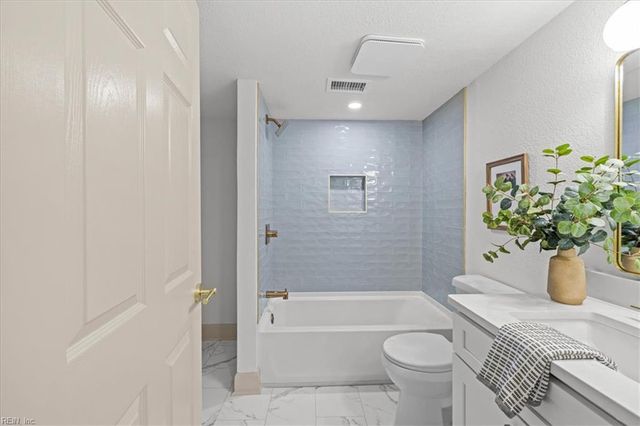1118 Tall Oak DR, Virginia Beach, VA 23462