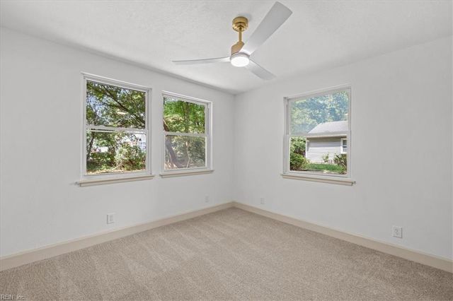 1118 Tall Oak DR, Virginia Beach, VA 23462