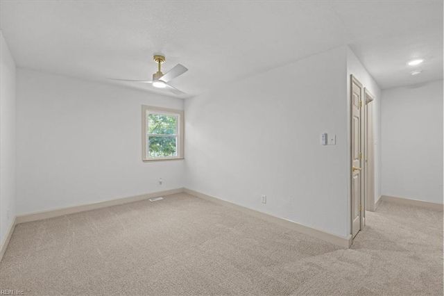 1118 Tall Oak DR, Virginia Beach, VA 23462