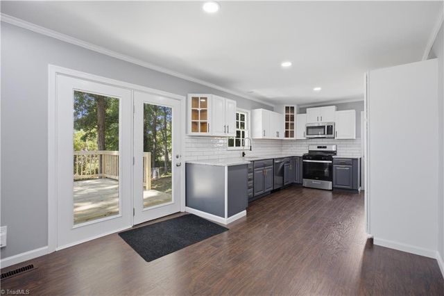 3 Woodclub Court, Greensboro, NC 27406