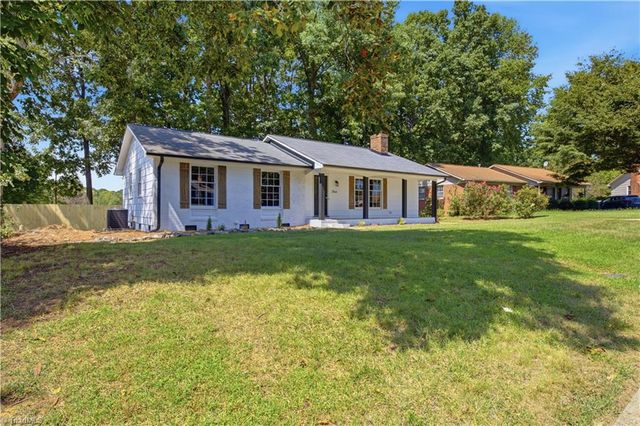 3 Woodclub Court, Greensboro, NC 27406