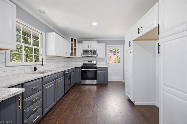 3 Woodclub Court, Greensboro, NC 27406